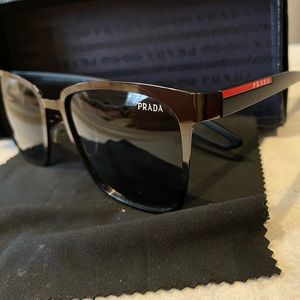 Prada sunglasses unisex